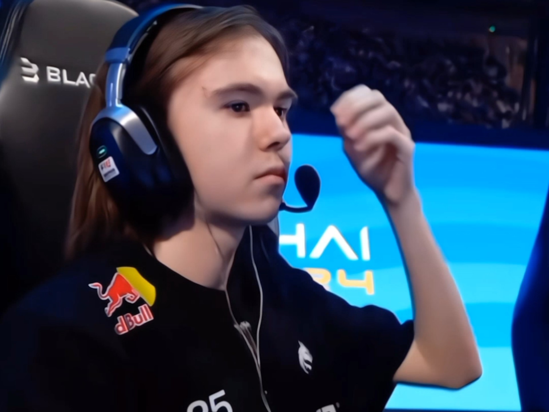 打破了他们 打破了他们