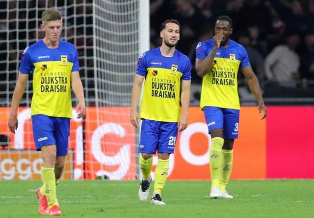 在一个充满 在一个充满